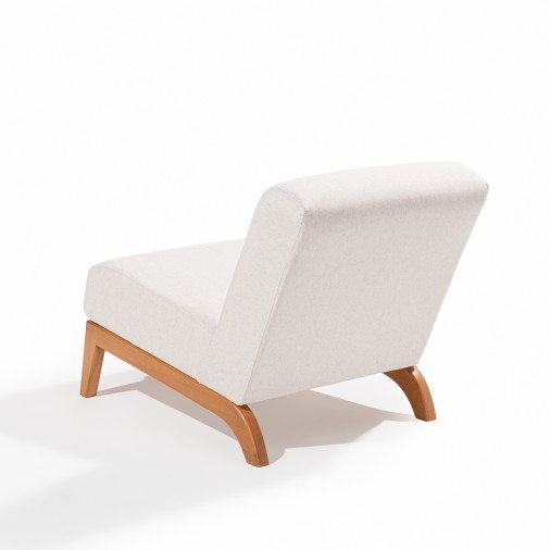 Poltrona em Madeira Eucalipto Noa Sem Braço